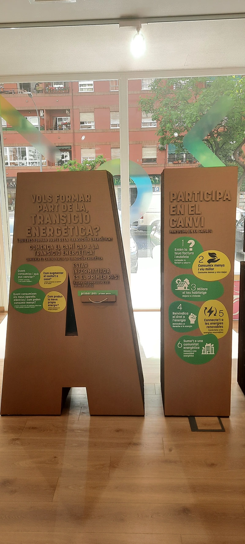 Detalle de Stand sobre el consumo energético realizado por A-System