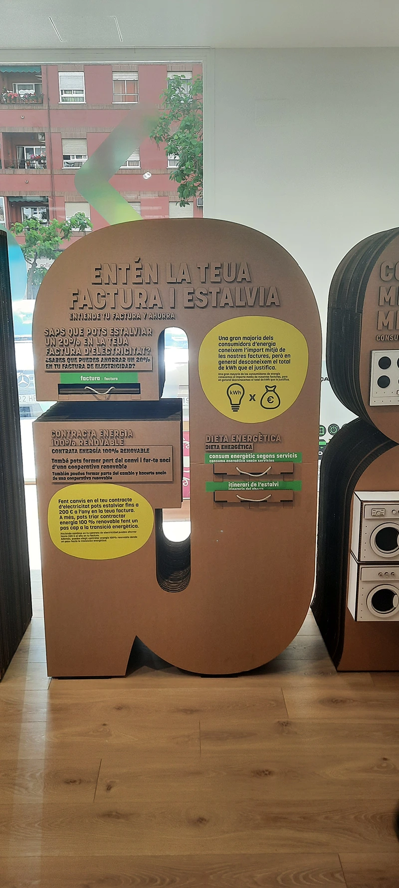 Detalle de Stand sobre el consumo energético realizado por A-System