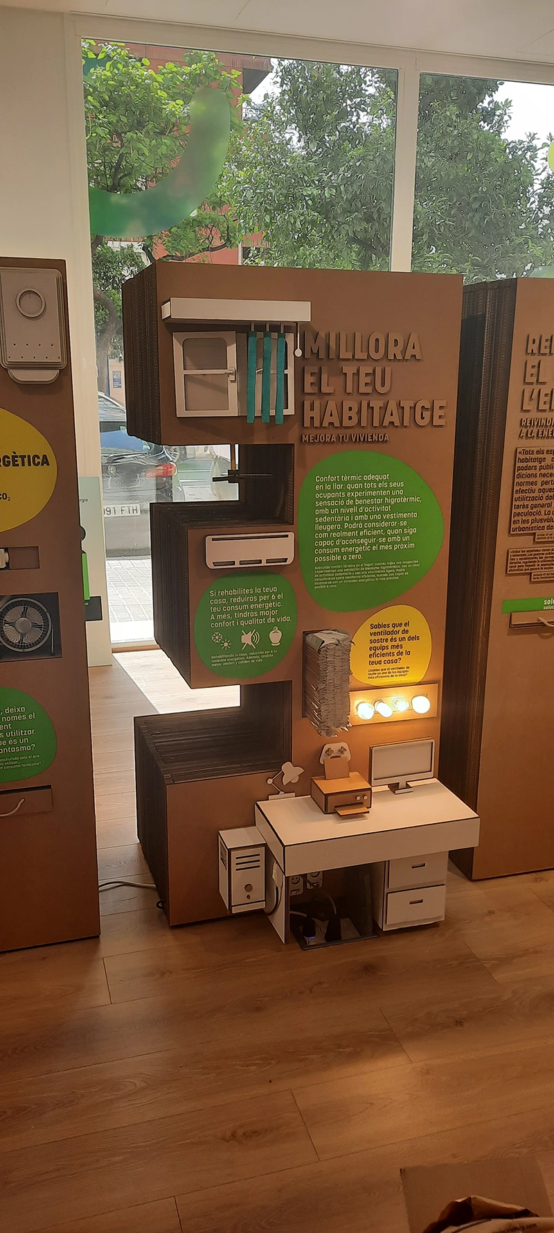 Detalle de Stand sobre el consumo energético realizado por A-System