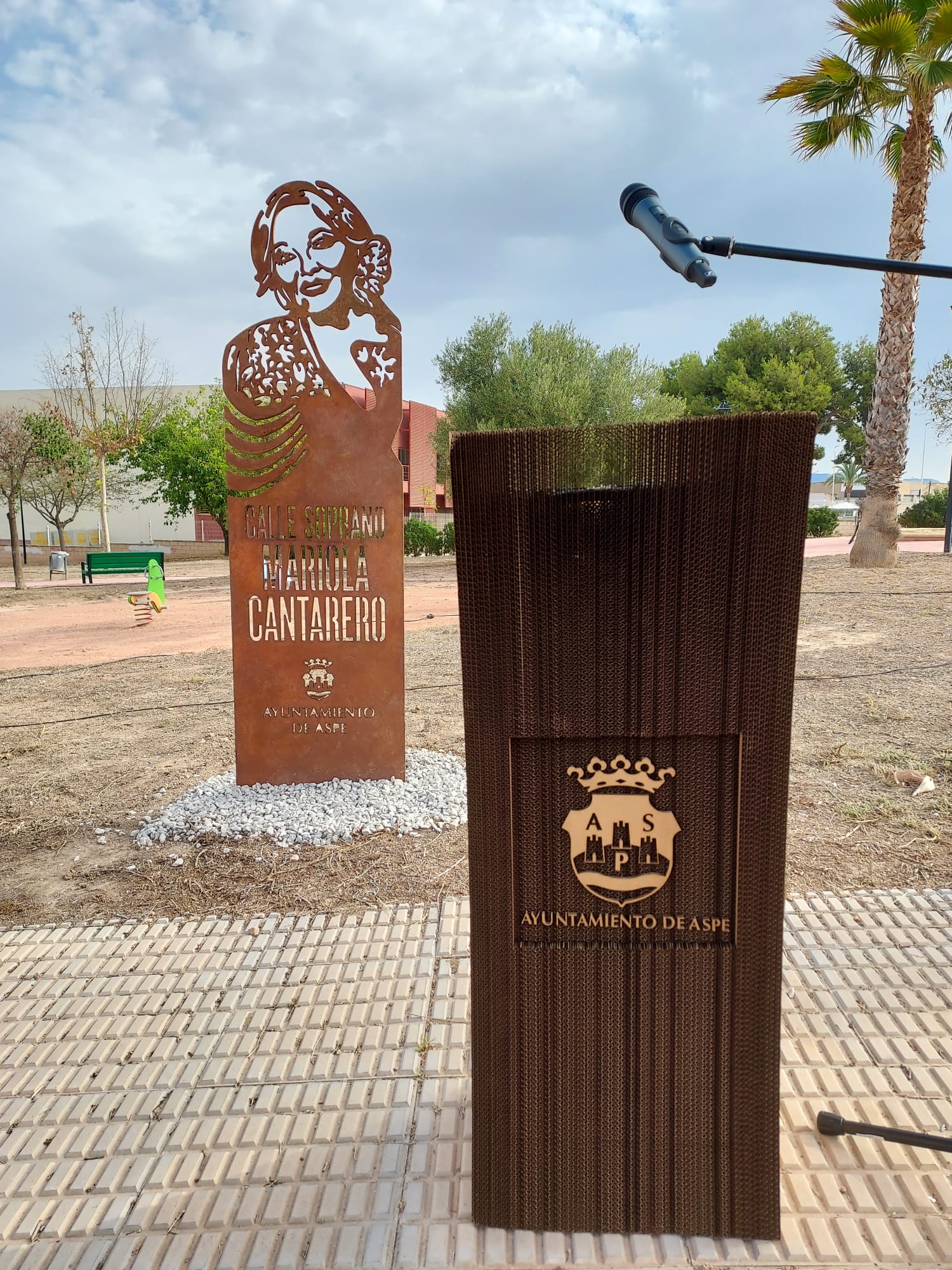 Instalación en Aspe del Evento sobre Transición Energética