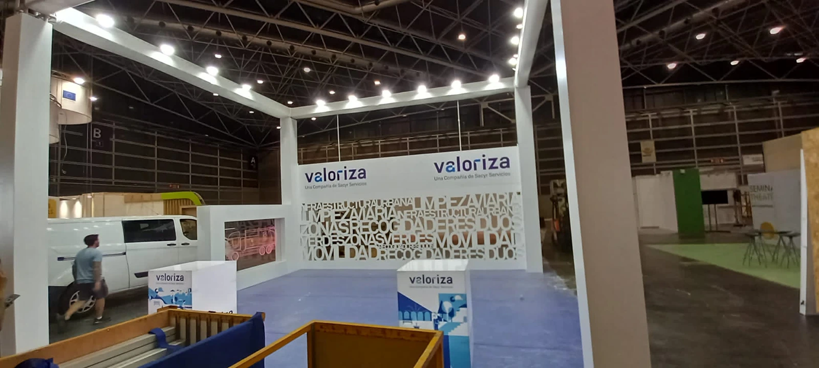 Vista general del stand de Valoriza durante la celebración de una exposición